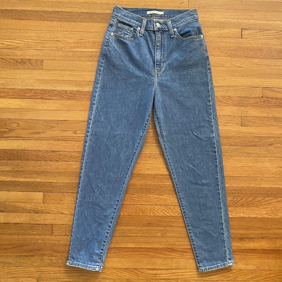 Levi's Jeans Womens 26 Blue High Waisted Taper High Rise Tapered Leg Denim Mom - Picture 1 of 14